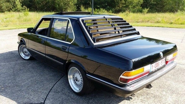 0001917bmw-e28-e12-rear-window-louver.jpeg