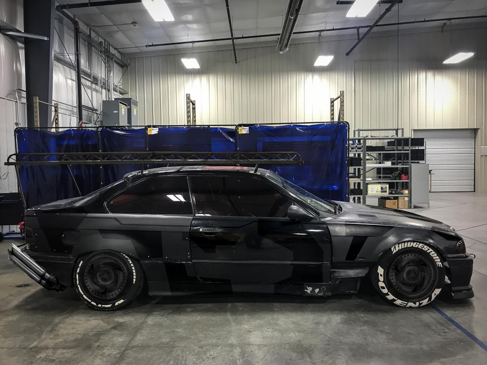 IMG4612BlackGraphixwheels.jpg