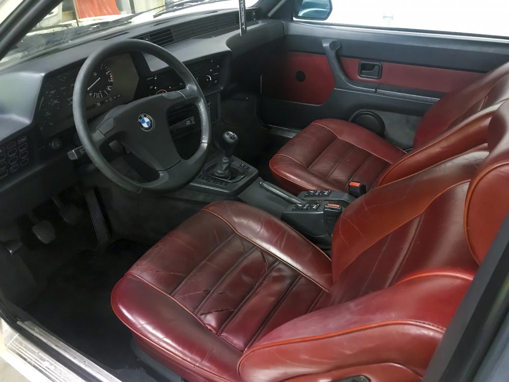 18-03-08interior01.JPG